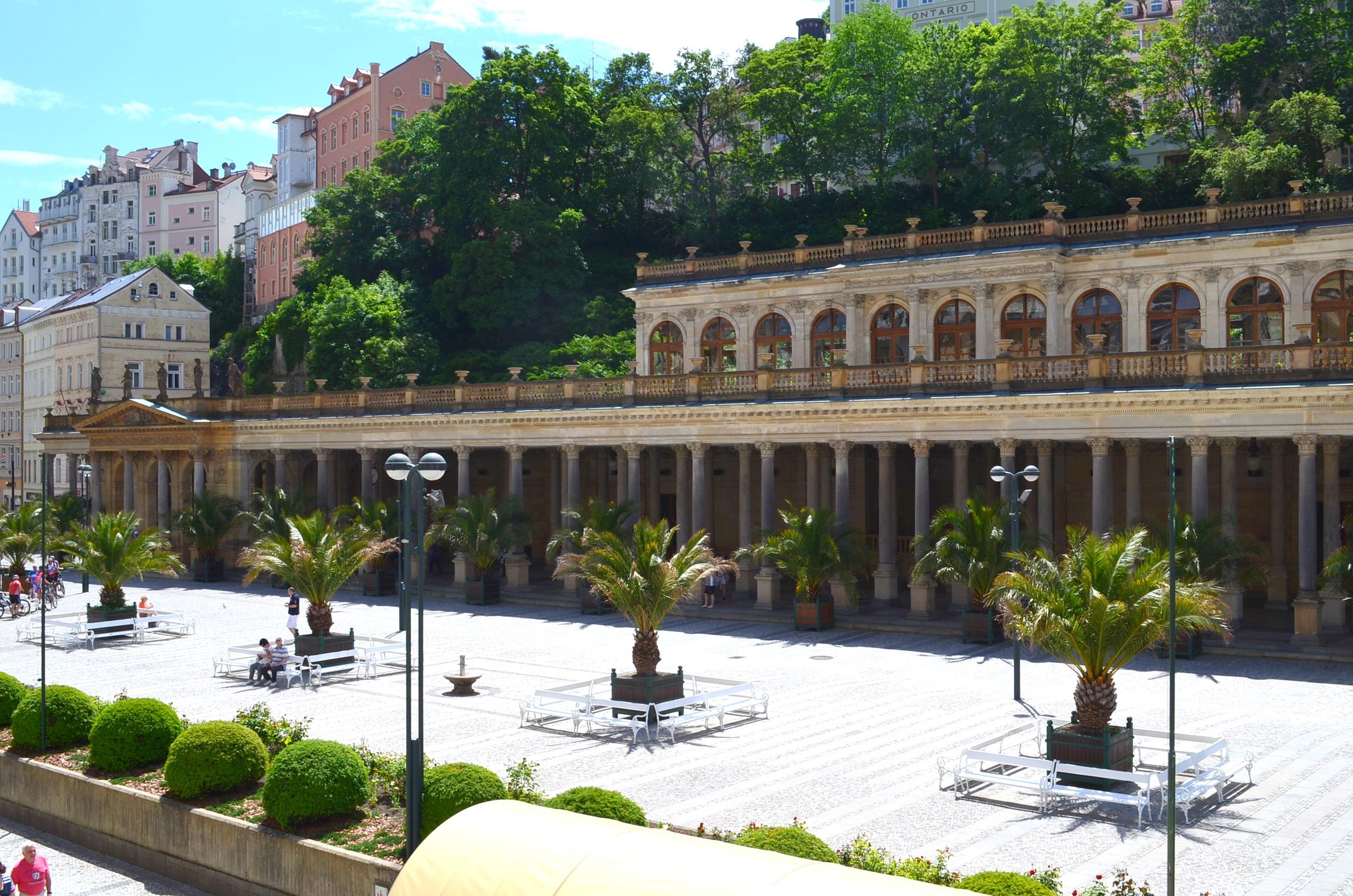 Hotel Petr Карлови Вари Екстериор снимка